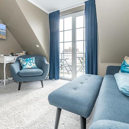 Maritim Und Individuell In Wenningstedt Mit Balkon Apartment Luaran gambar